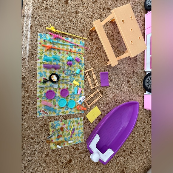 Barbie 3-in-1 Dream Camper Vehicle Play set Van Bus Nice 22”x12”x10” - Picture 6 of 6